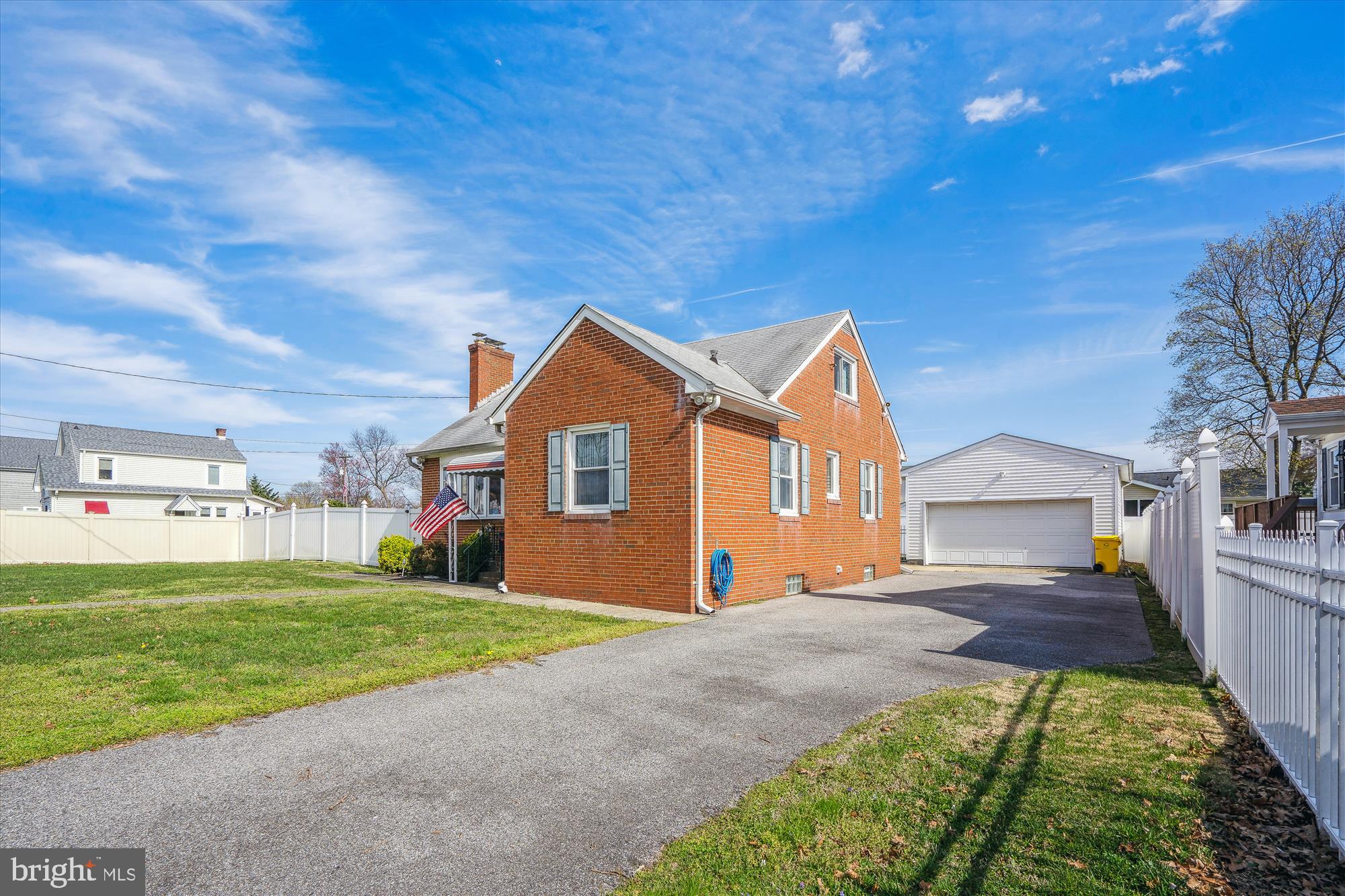 163 Kenwood Road Pasadena, MD 21122 - Photo 4 of 25 Paved Driveway
Ample parking space