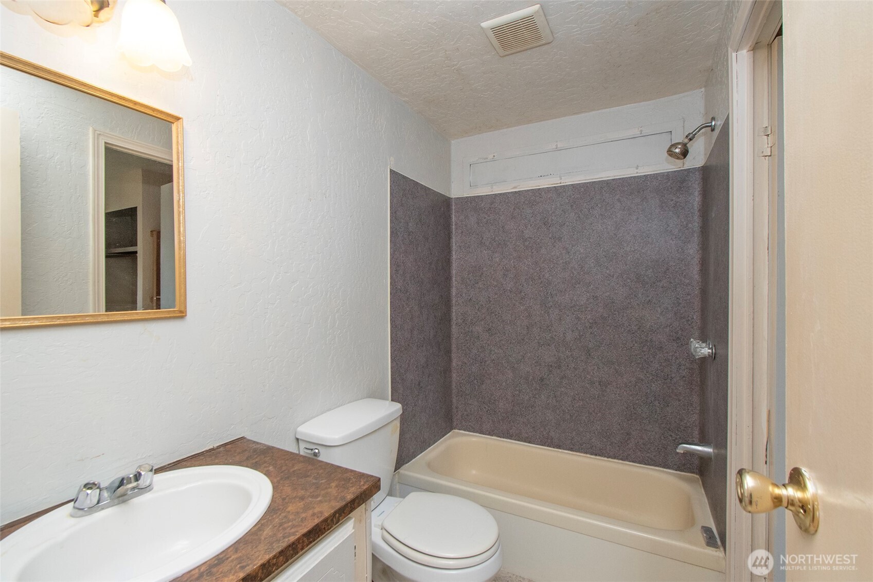 90 Baywood Village Road, Unit 34 Sequim, WA 98382 - Photo 23 of 40 a bathroom with a sink toilet and shower