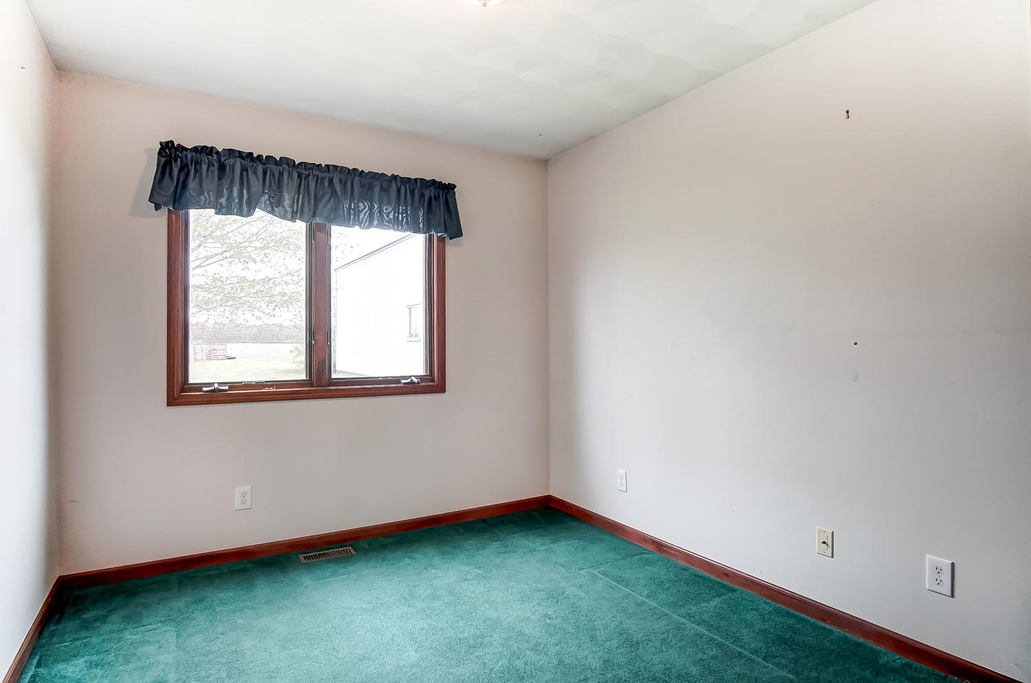 6221 Middle Urbana Road Springfield, OH 45502 - Photo 37 of 51