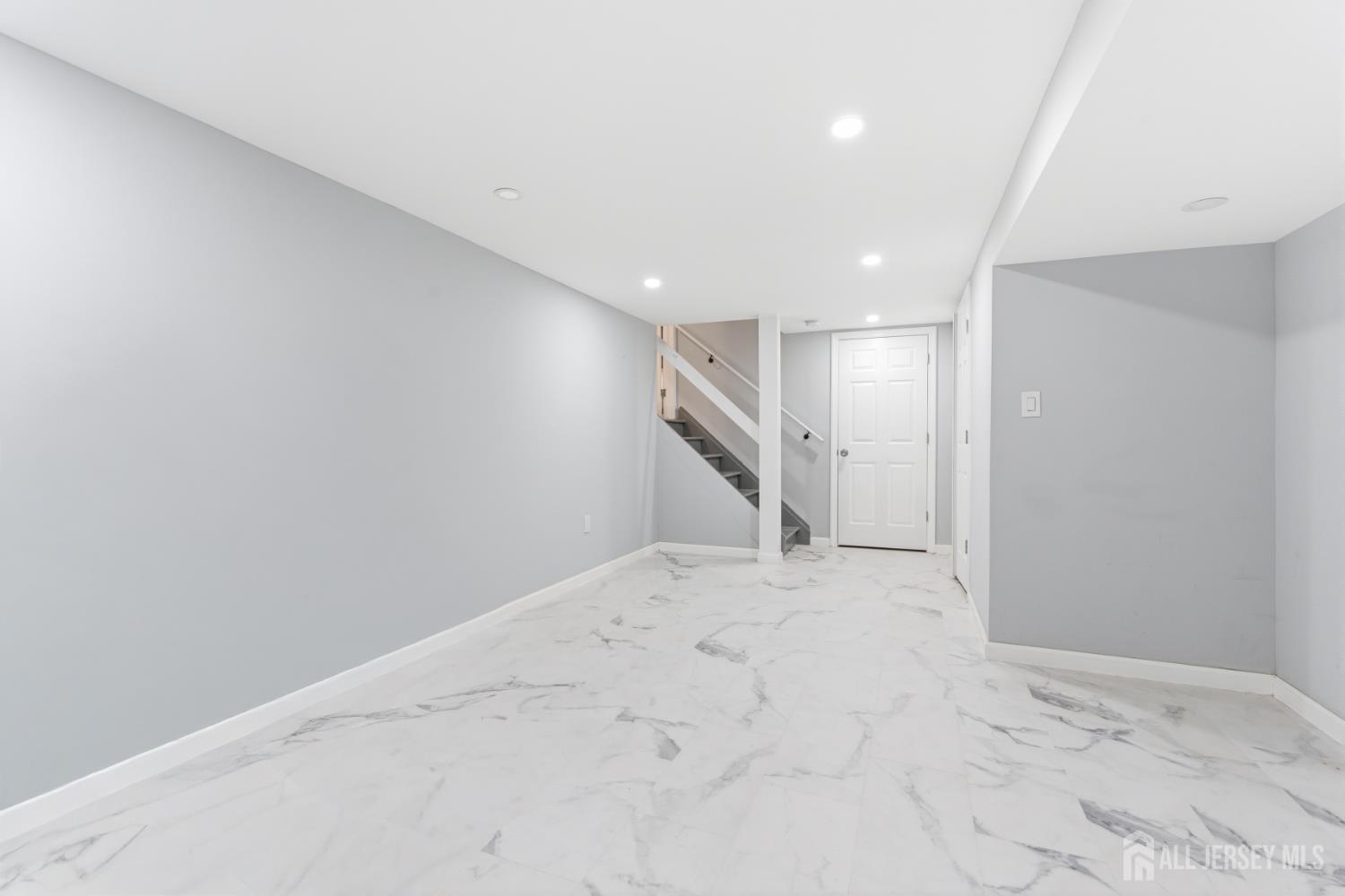6 Whitewood Road Edison, NJ 08820 - Photo 29 of 37