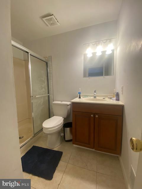 906 Woodchip Road Lumberton, NJ 08048 - Photo 9 of 13 Primary bathroom
