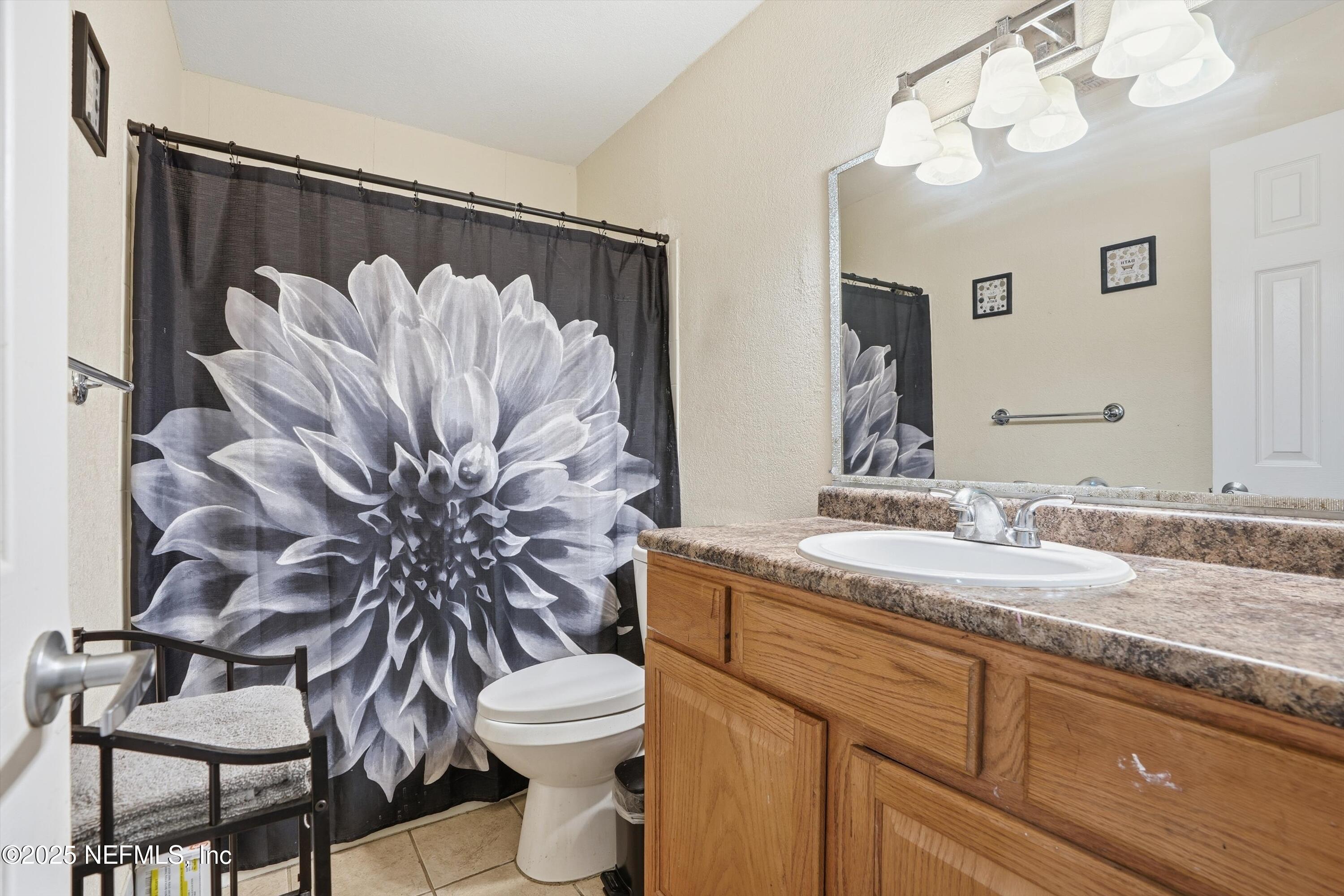 8849 Old Kings Road South, Unit 168 Jacksonville, FL 32257 - Photo 13 of 16 14-Guest Bath