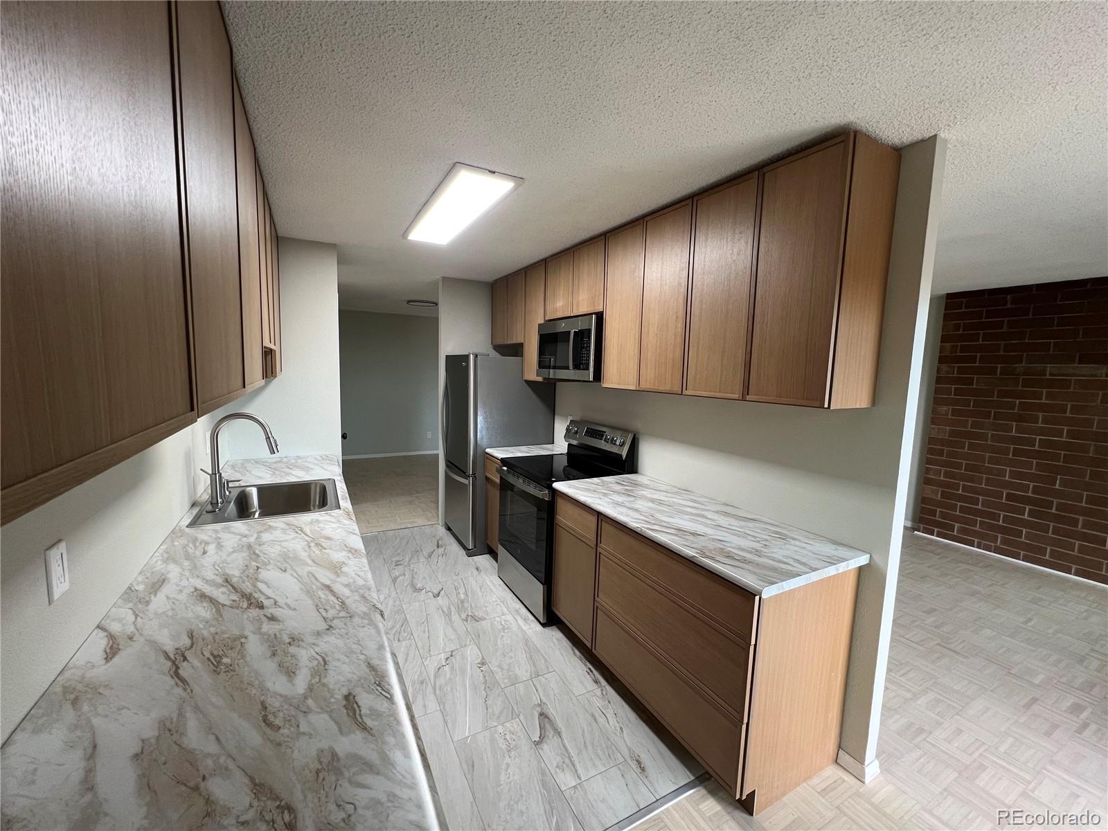 2880 South Locust Street, Unit 507S Denver, CO 80222 - Photo 5 of 48