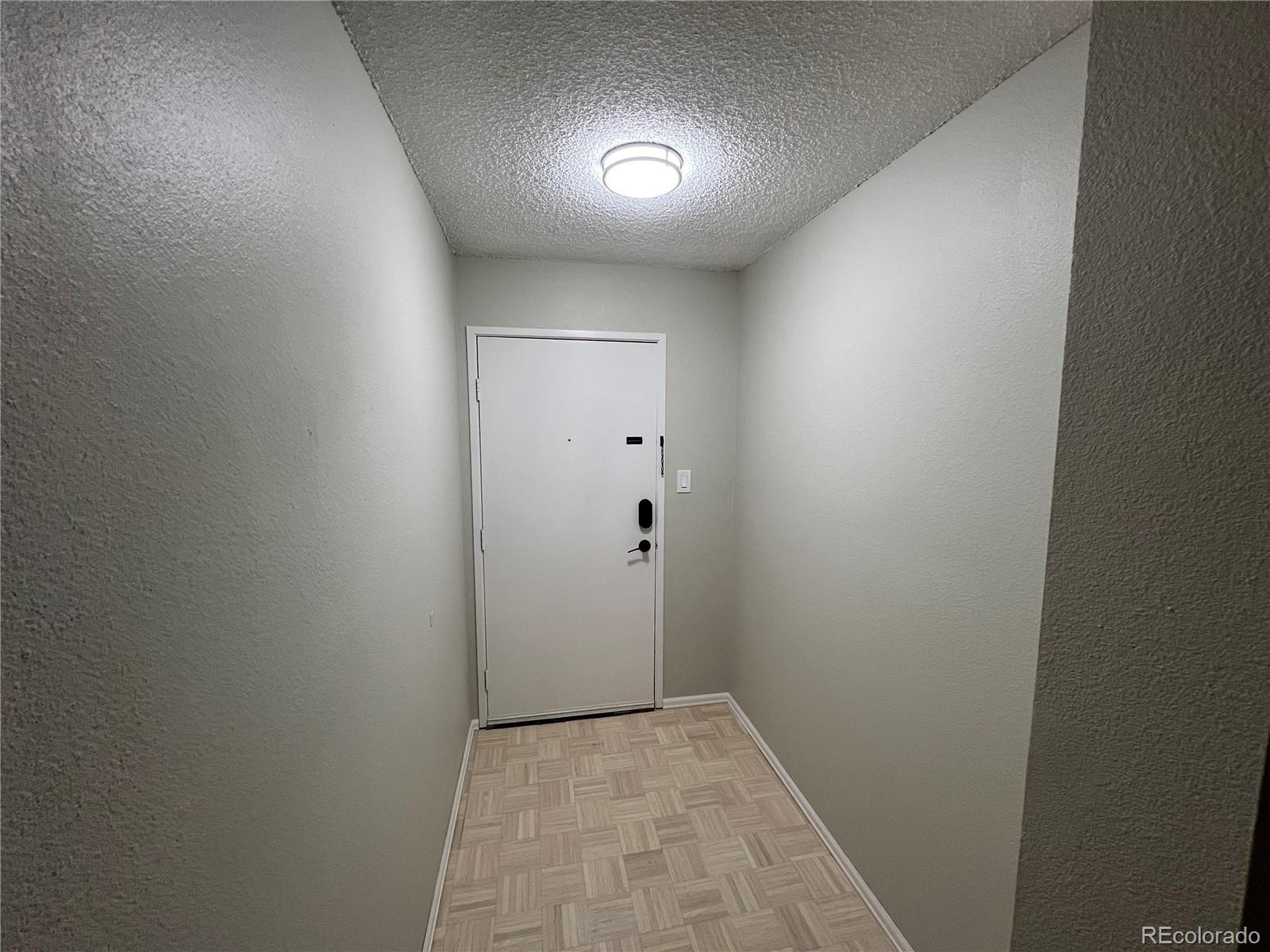 2880 South Locust Street, Unit 507S Denver, CO 80222 - Photo 9 of 48 a view of an empty room