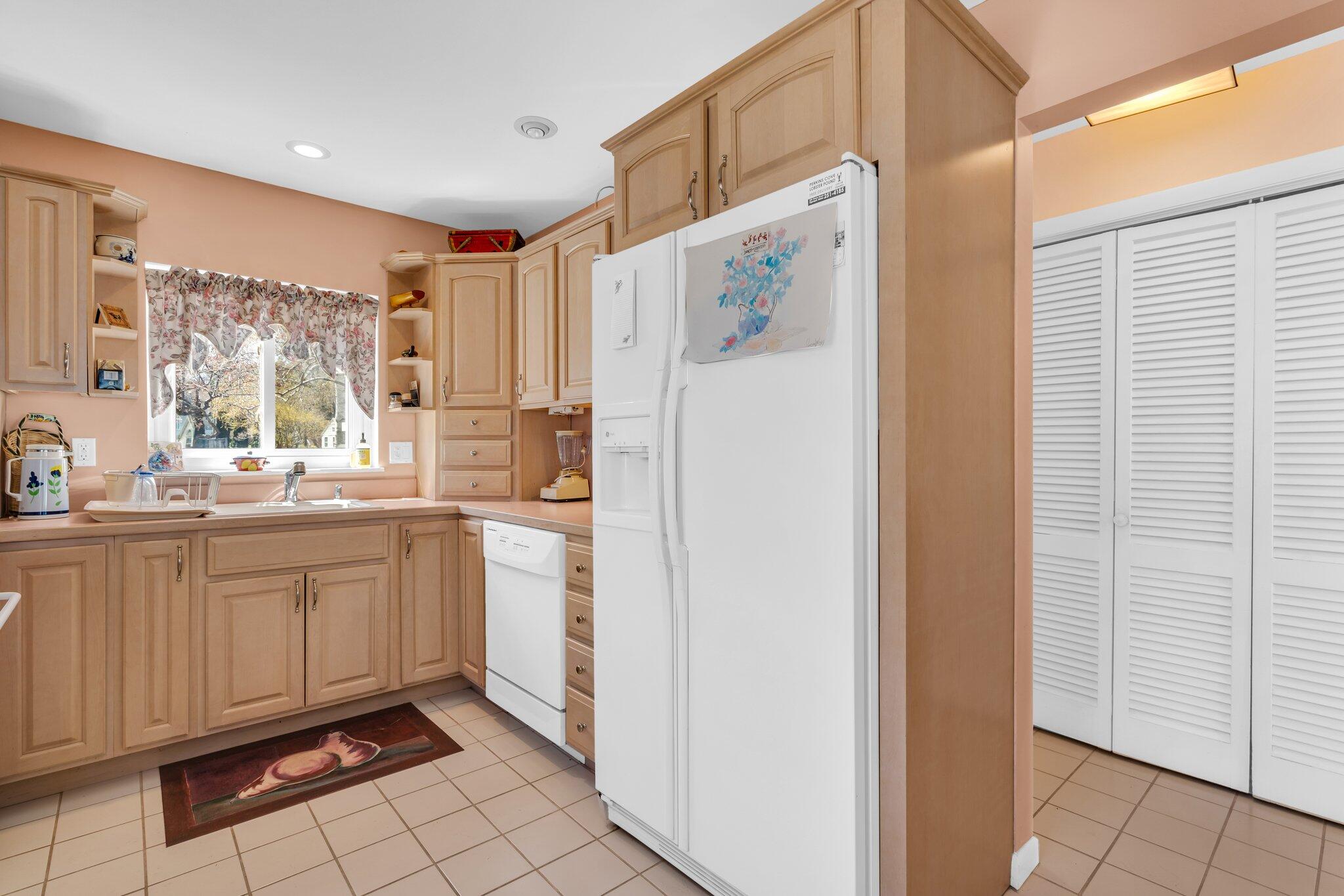 45 Green Needle Lane, Unit 19 Ogunquit, ME 03907 - Photo 7 of 37 27-web-or-mls-DSC08426