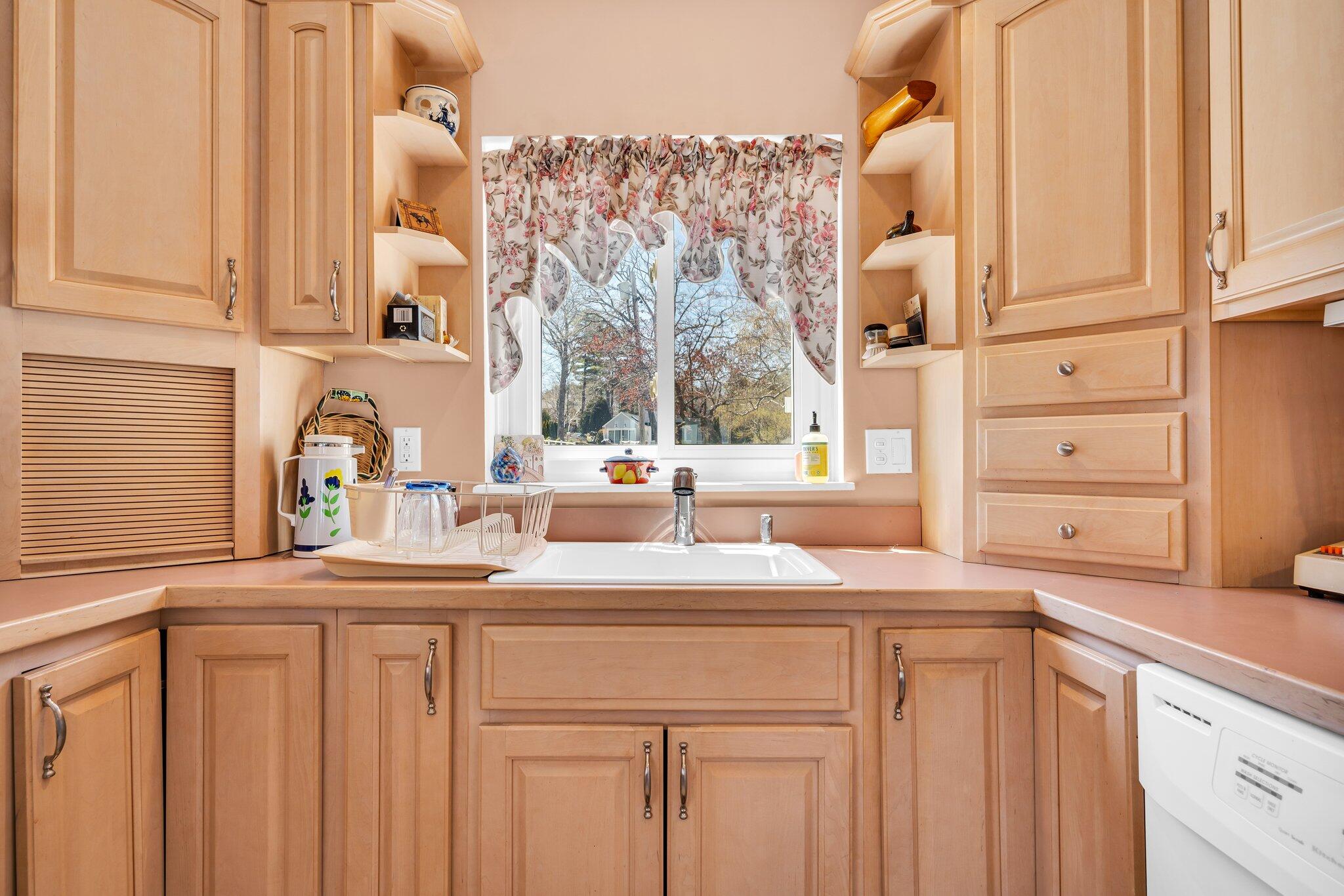 45 Green Needle Lane, Unit 19 Ogunquit, ME 03907 - Photo 9 of 37 25-web-or-mls-DSC08414