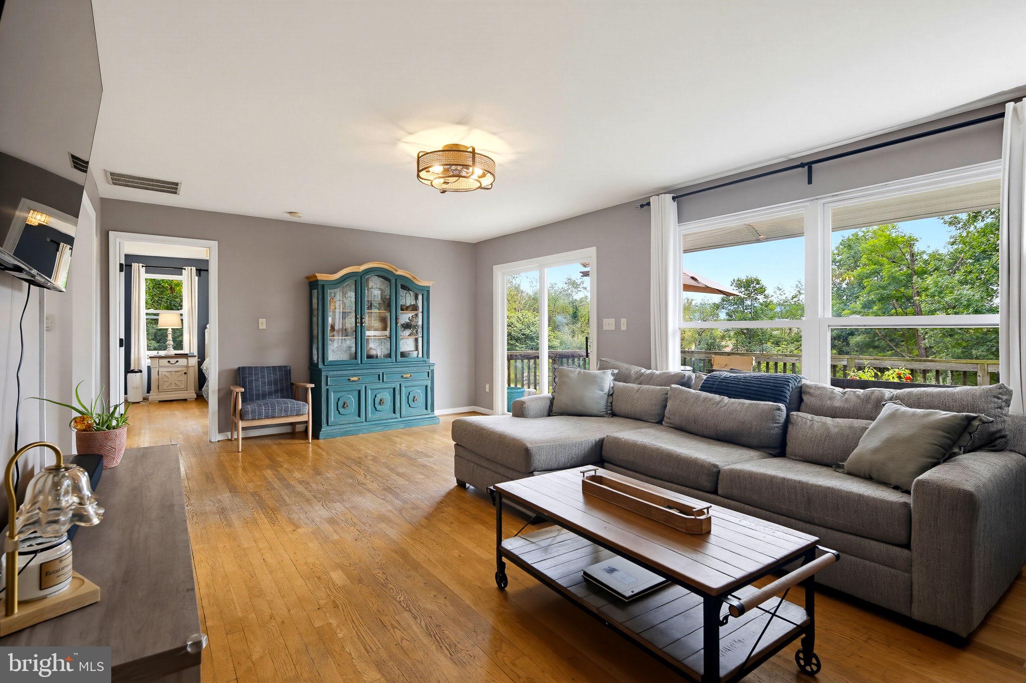 Generously sized living room