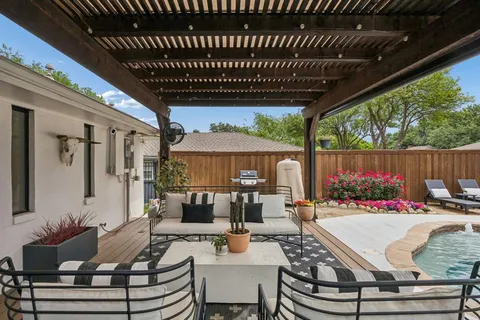$1,659,000 | 6418 Malcolm Drive, Dallas, TX 75214