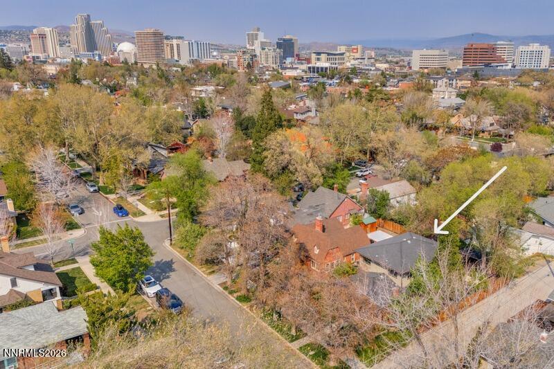 720 Nixon Avenue Reno, NV 89509 - Photo 39 of 43 720 Nixon Ave (5 of 45)with arrow
