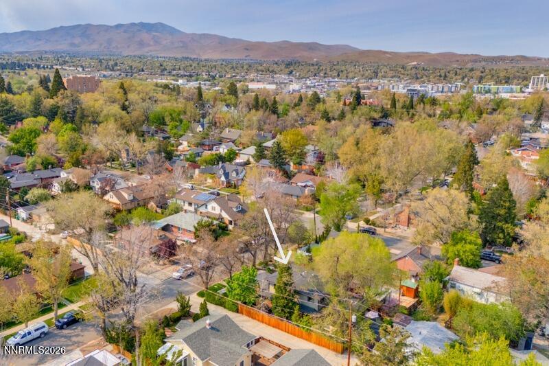 720 Nixon Avenue Reno, NV 89509 - Photo 41 of 43 720 Nixon Ave (42 of 45) with arrow