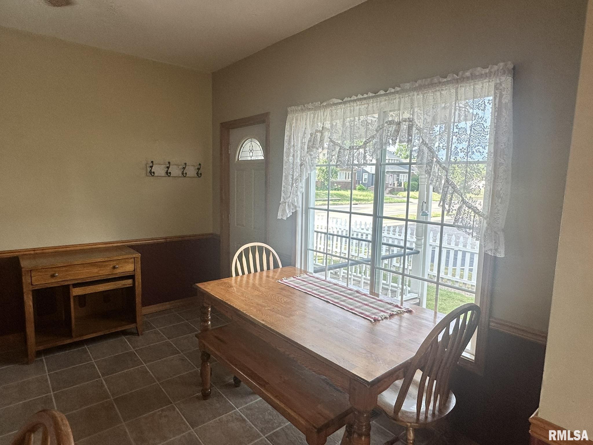 146 West Locust Street Canton, IL 61520 - Photo 19 of 59 Gallery Image 19