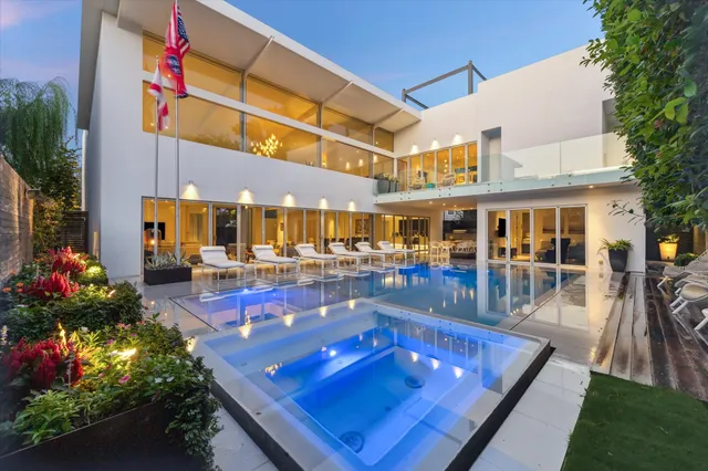 $3,925,000 | 2169 University Boulevard, Houston, TX 77030