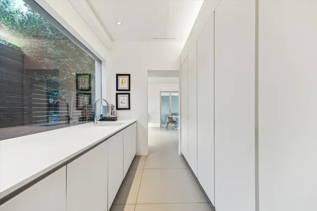 $3,925,000 | 2169 University Boulevard, Houston, TX 77030