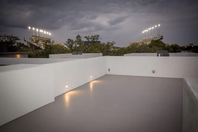 $3,925,000 | 2169 University Boulevard, Houston, TX 77030