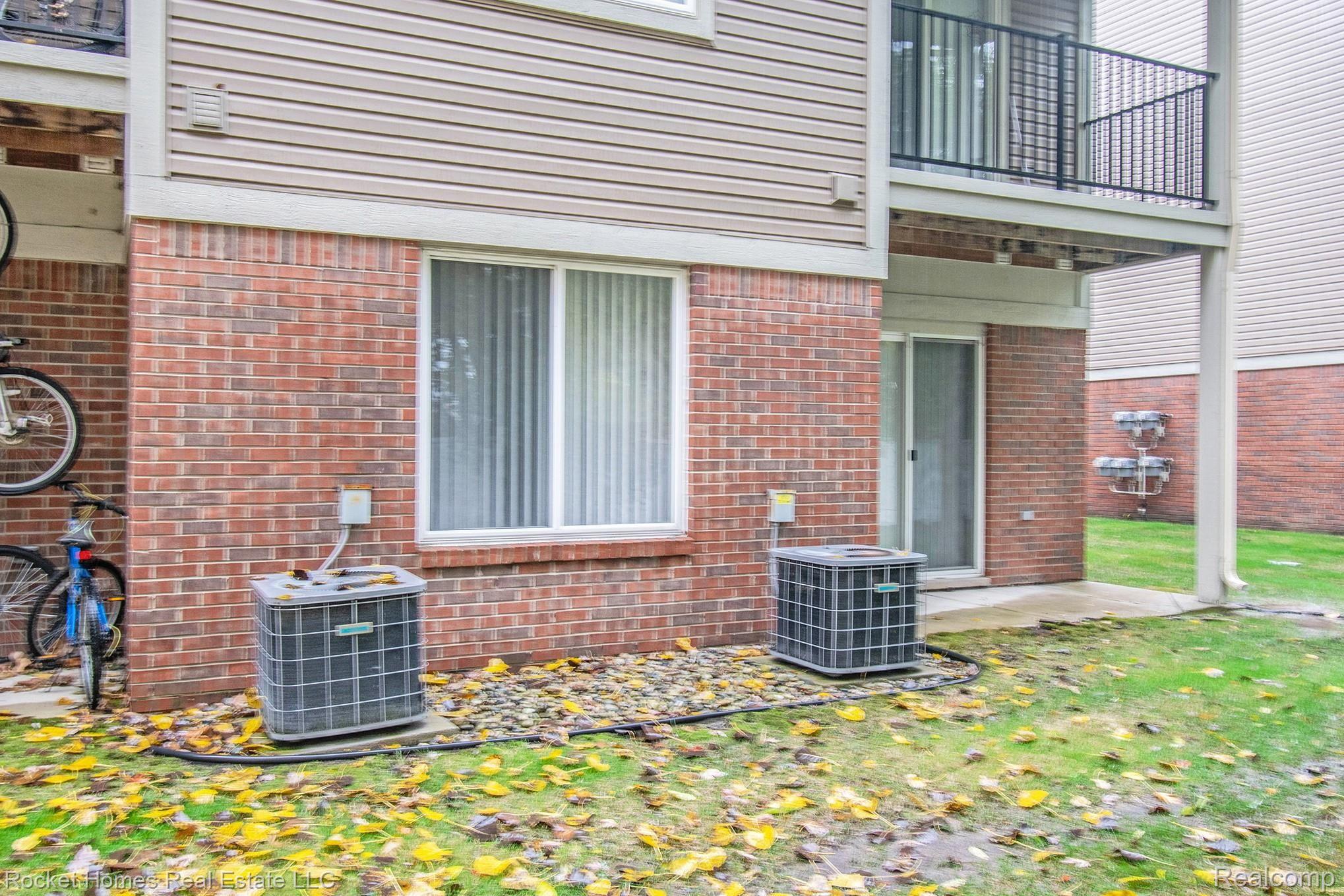 34086 Utica Road, Unit 23 Fraser, MI 48026 - Photo 23 of 24 191031 Thompson 34086 Utica Road_38-.jpg