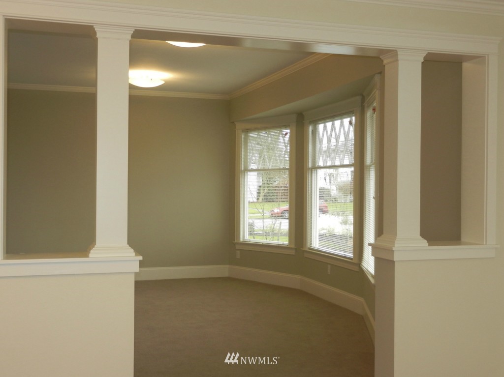 2112 Rucker Avenue, Unit 1 Everett, WA 98201 - Photo 6 of 15