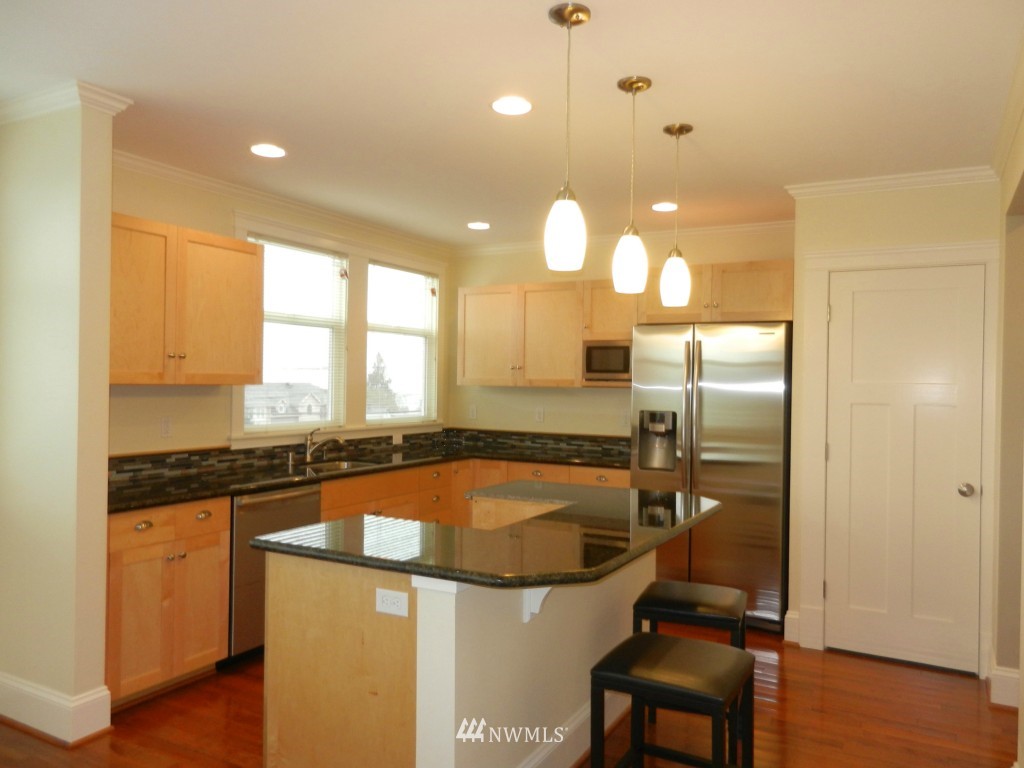 2112 Rucker Avenue, Unit 1 Everett, WA 98201 - Photo 7 of 15
