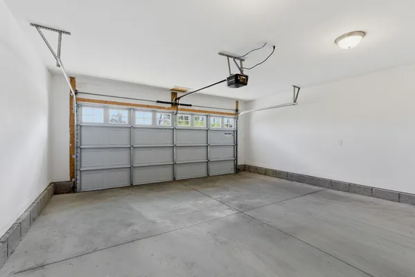 $3,200 | 114 Walden Village Lane, Nashville, TN 37210
