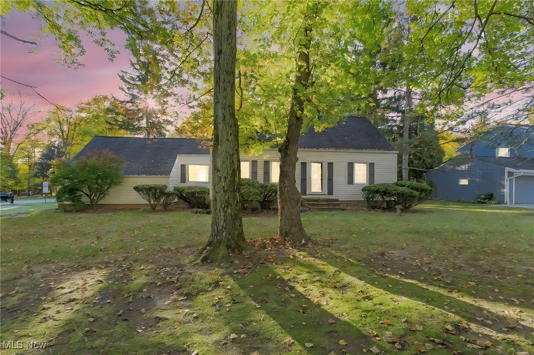 35690 Solon Road Solon, OH 44139 - Photo 3 of 44