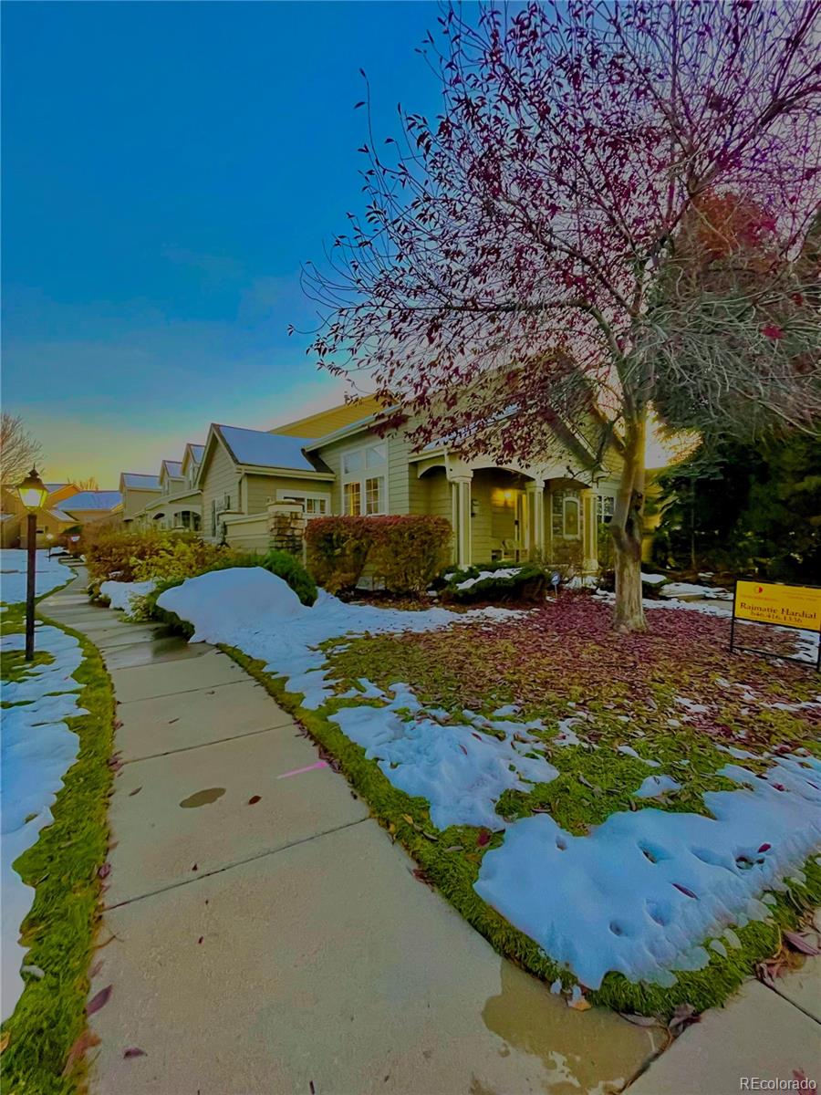 10183 North Grove Loop, Unit A Westminster, CO 80031 - Photo 4 of 25