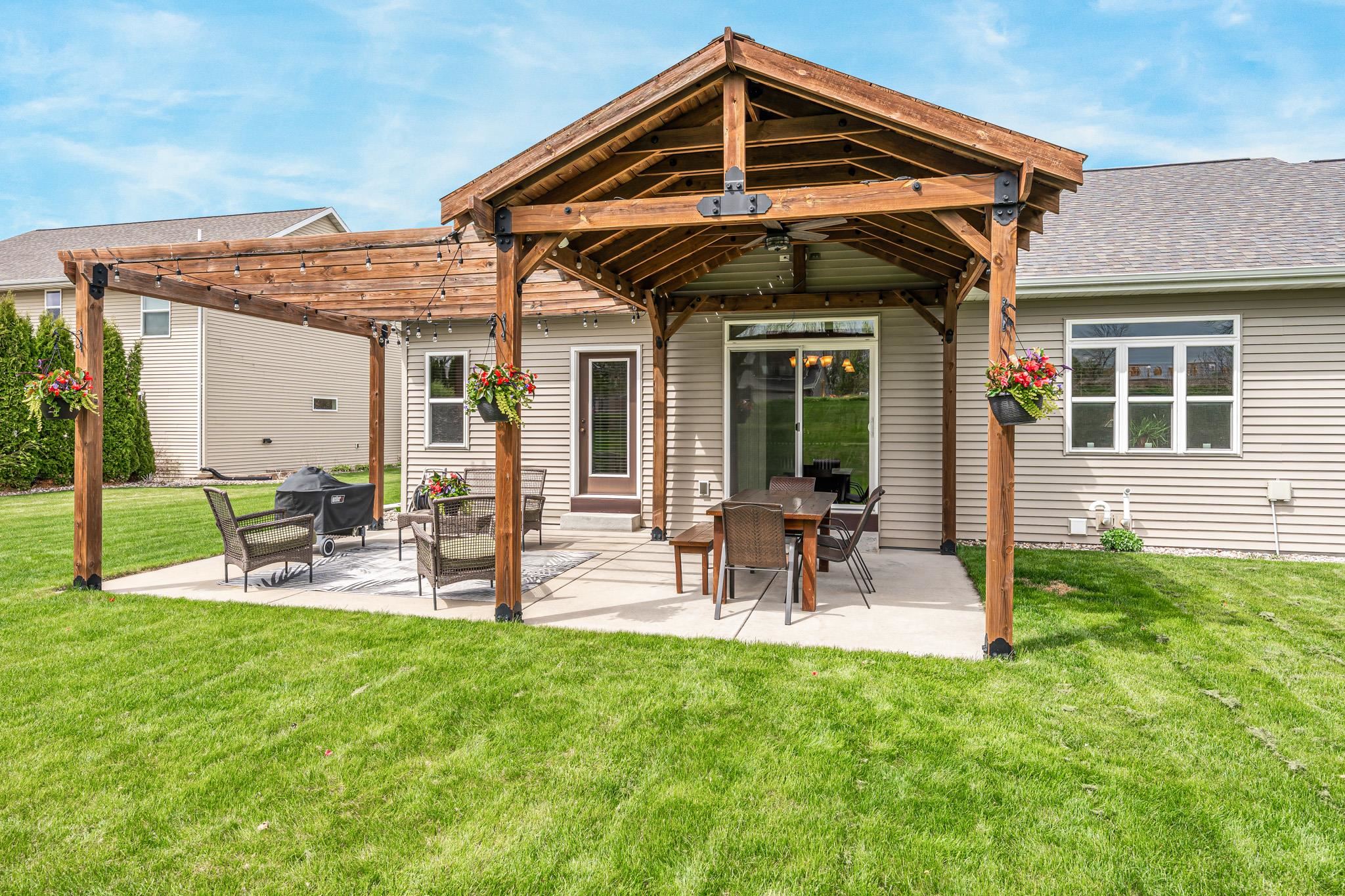 889 West Hubble Lane Appleton, WI 54913 - Photo 41 of 52