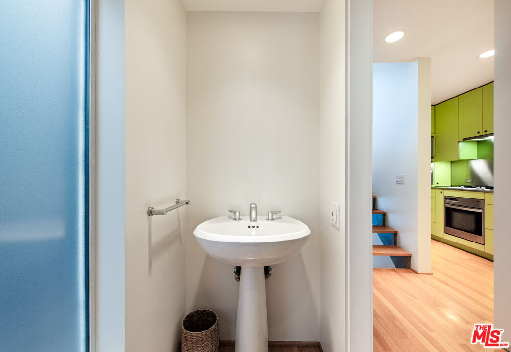 110 Topsail Mall Marina del Rey, CA 90292 - Photo 8 of 39 a bathroom with a sink and a mirror