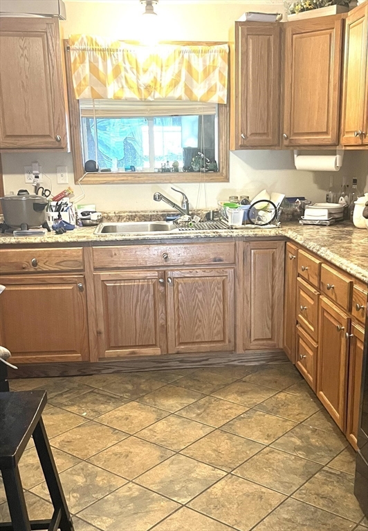 383 Mendon Street Uxbridge, MA 01569 - Photo 9 of 25