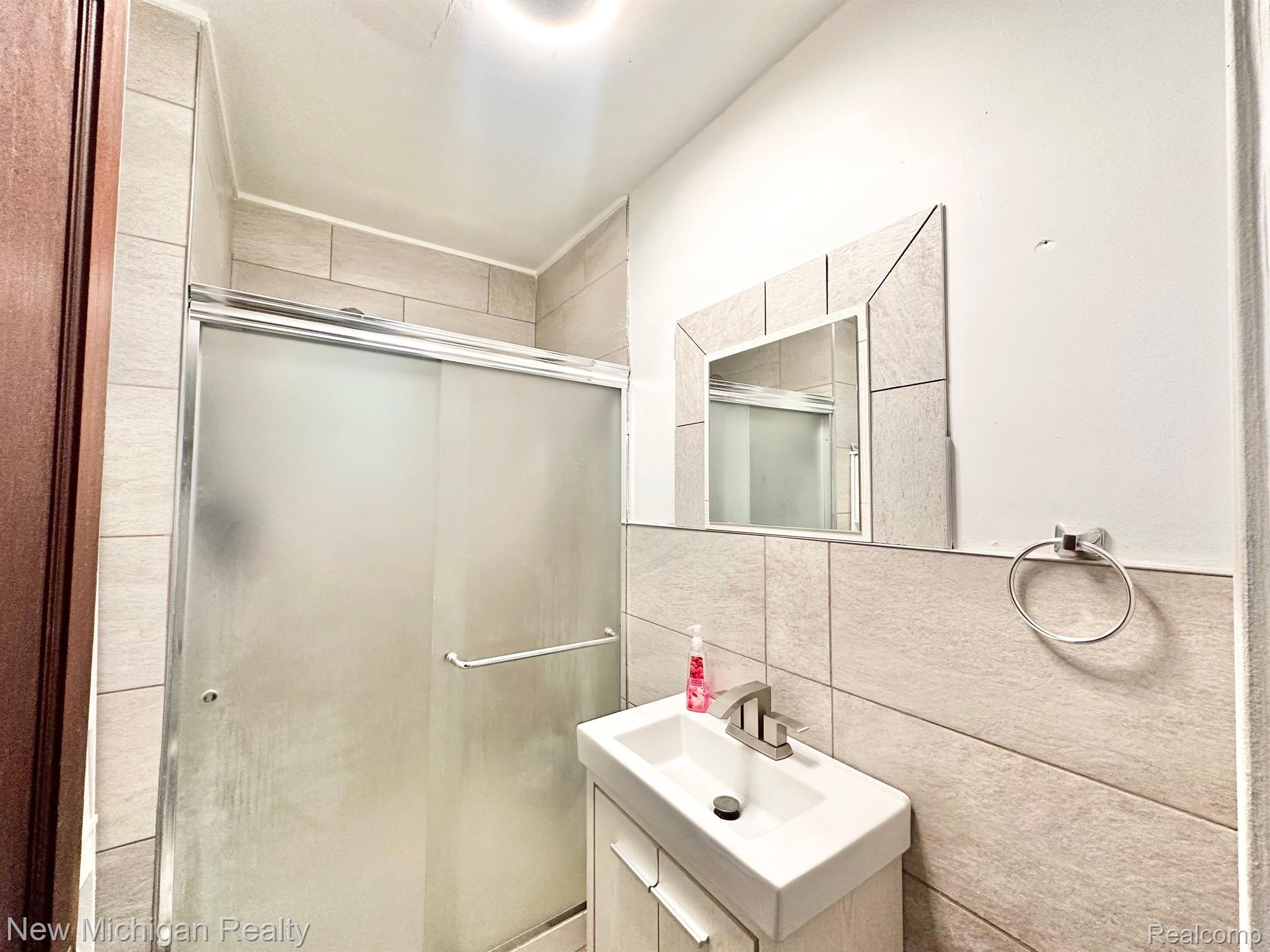 3340 East Carpenter Road Flint, MI 48506 - Photo 24 of 27 Gallery Image 24