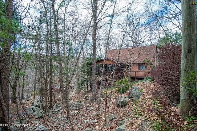 $2,500 | 125 Edinburgh Road, Bushkill, PA 18324