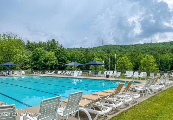 $2,500 | 125 Edinburgh Road, Bushkill, PA 18324