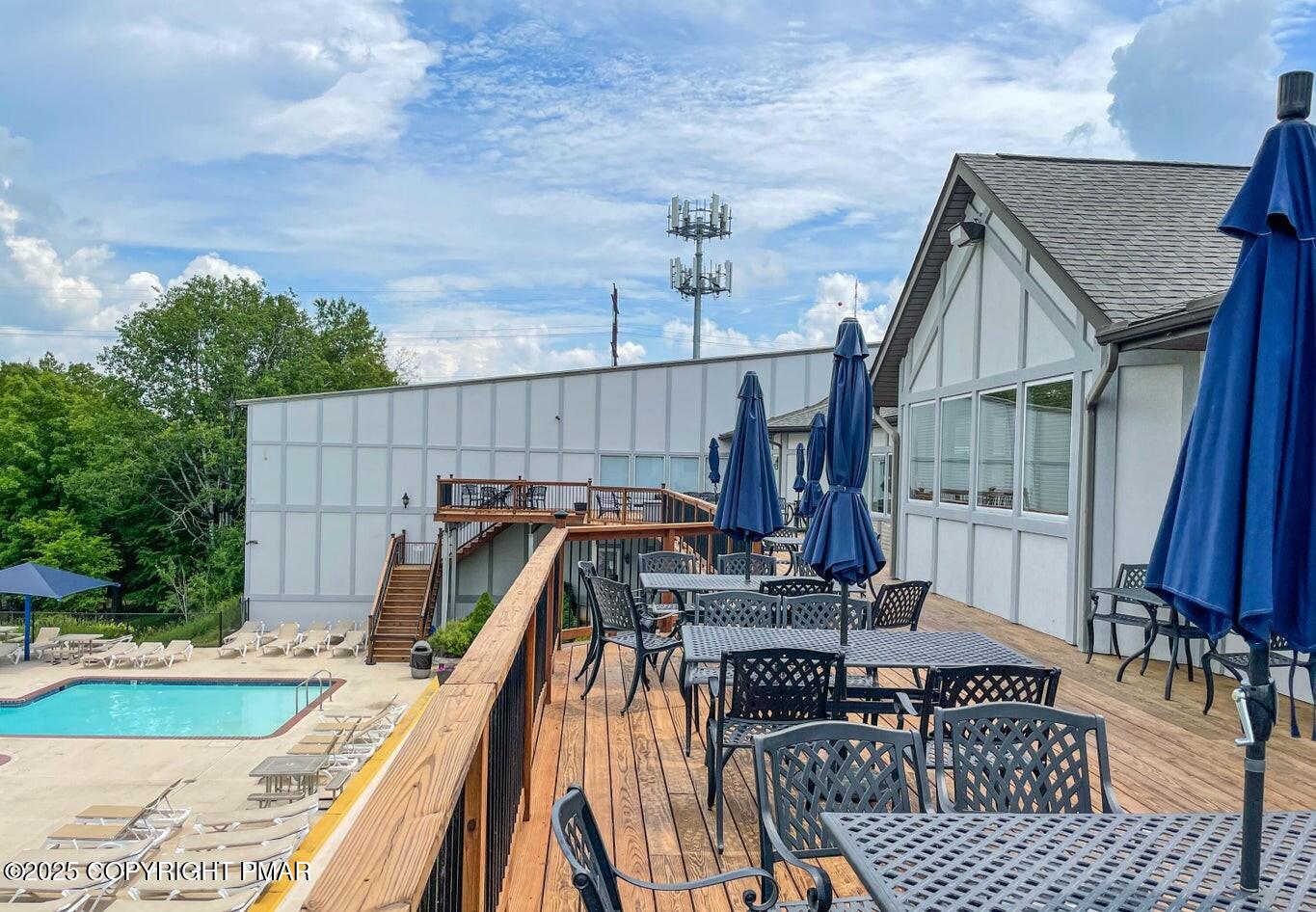125 Edinburgh Road Bushkill, PA 18324 - Photo 60 of 64 a view of deck with patio