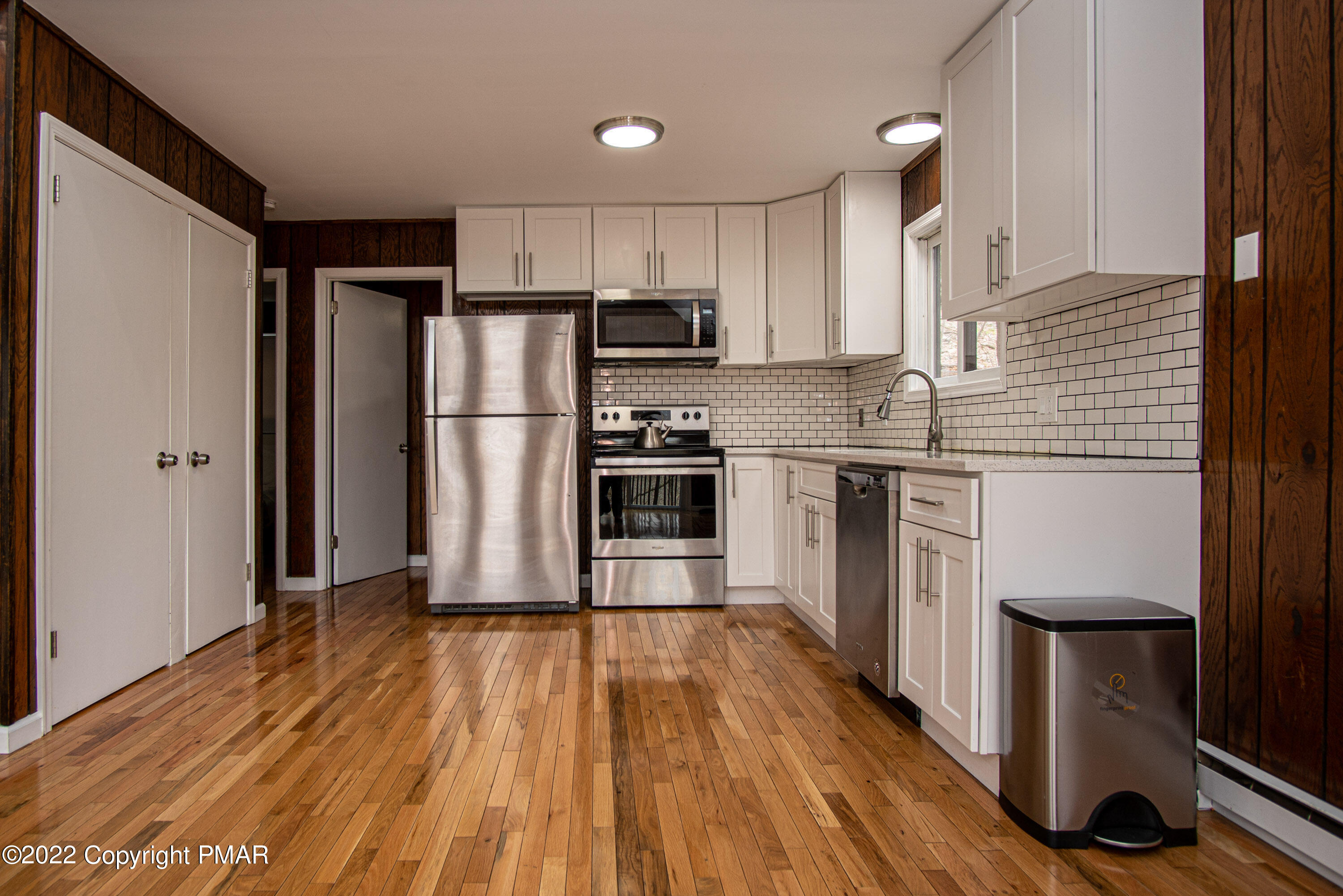 125 Edinburgh Road Bushkill, PA 18324 - Photo 9 of 64 125 Edinburgh-10