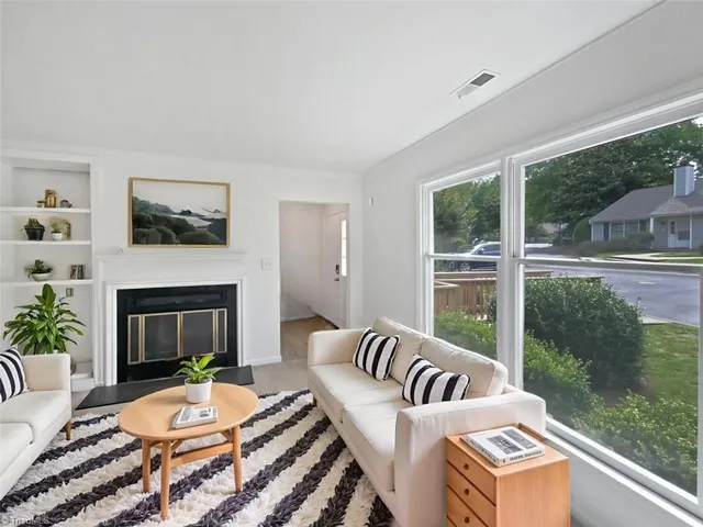 $185,000 | 17 Apple Tree Lane, Greensboro, NC 27455