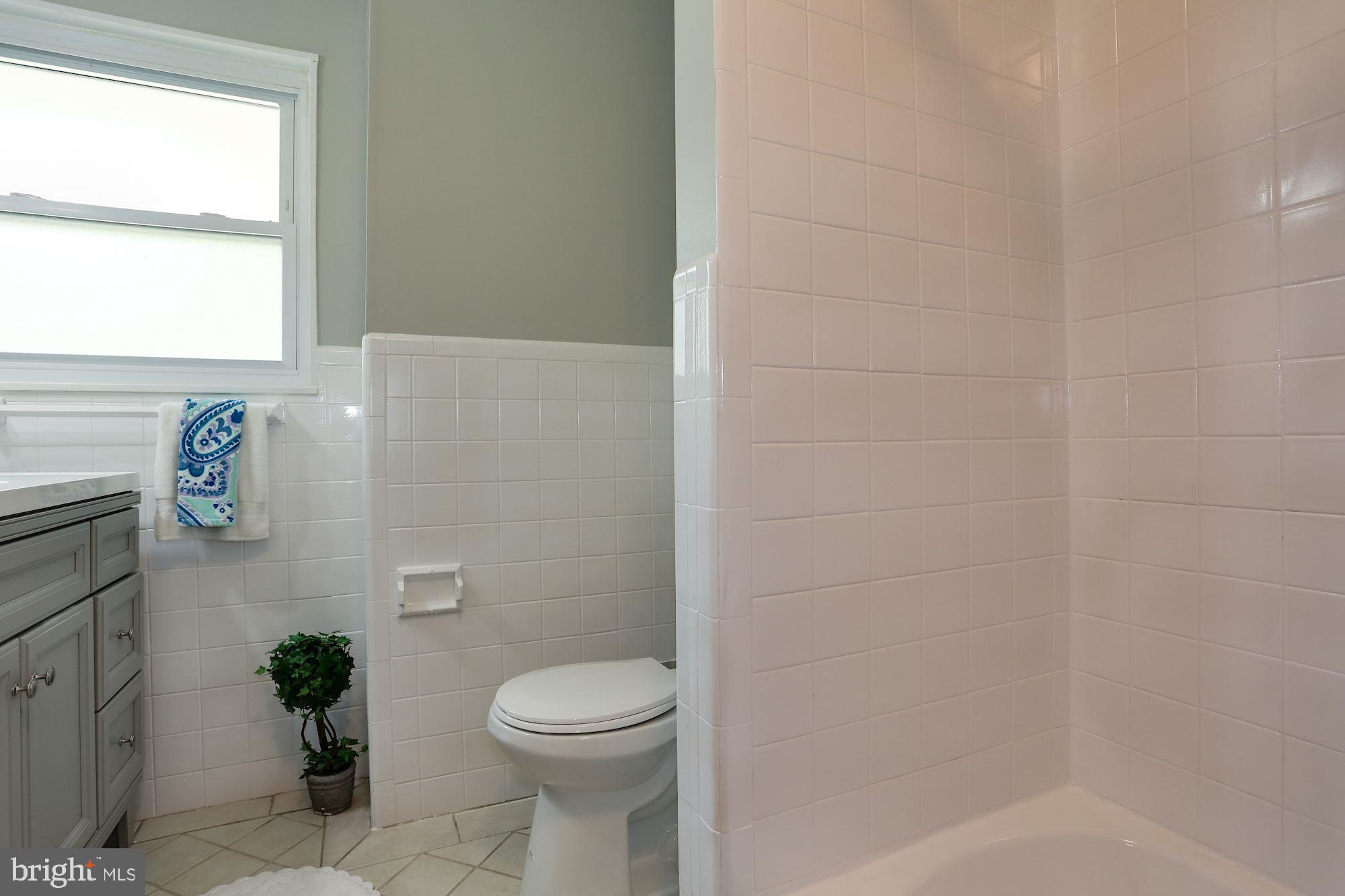 2310 Ross Road Silver Spring, MD 20910 - Photo 14 of 33 Gallery Image 14