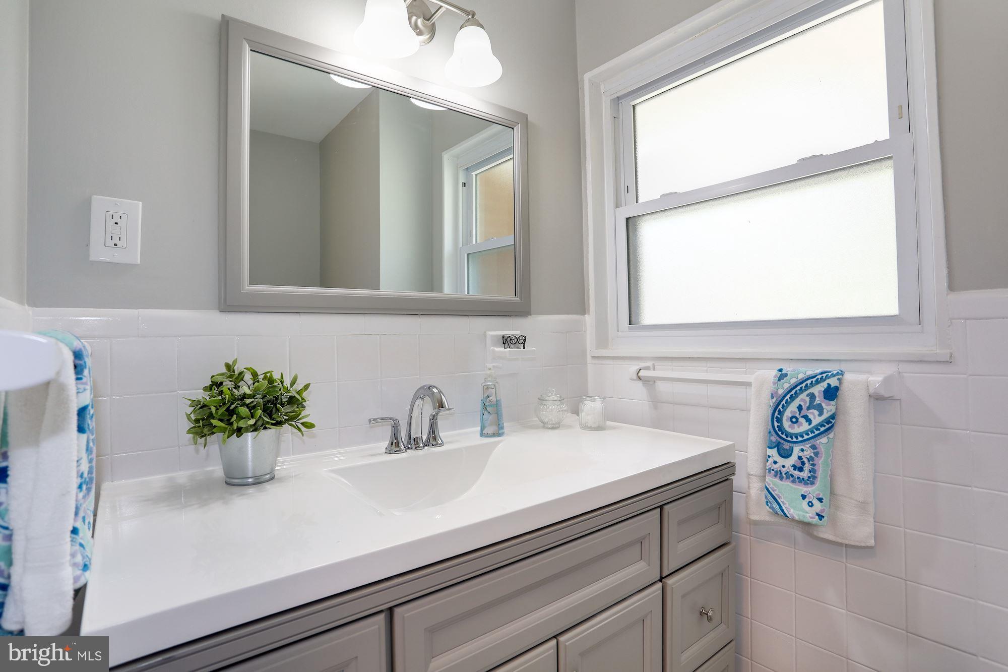 2310 Ross Road Silver Spring, MD 20910 - Photo 16 of 33 Gallery Image 16