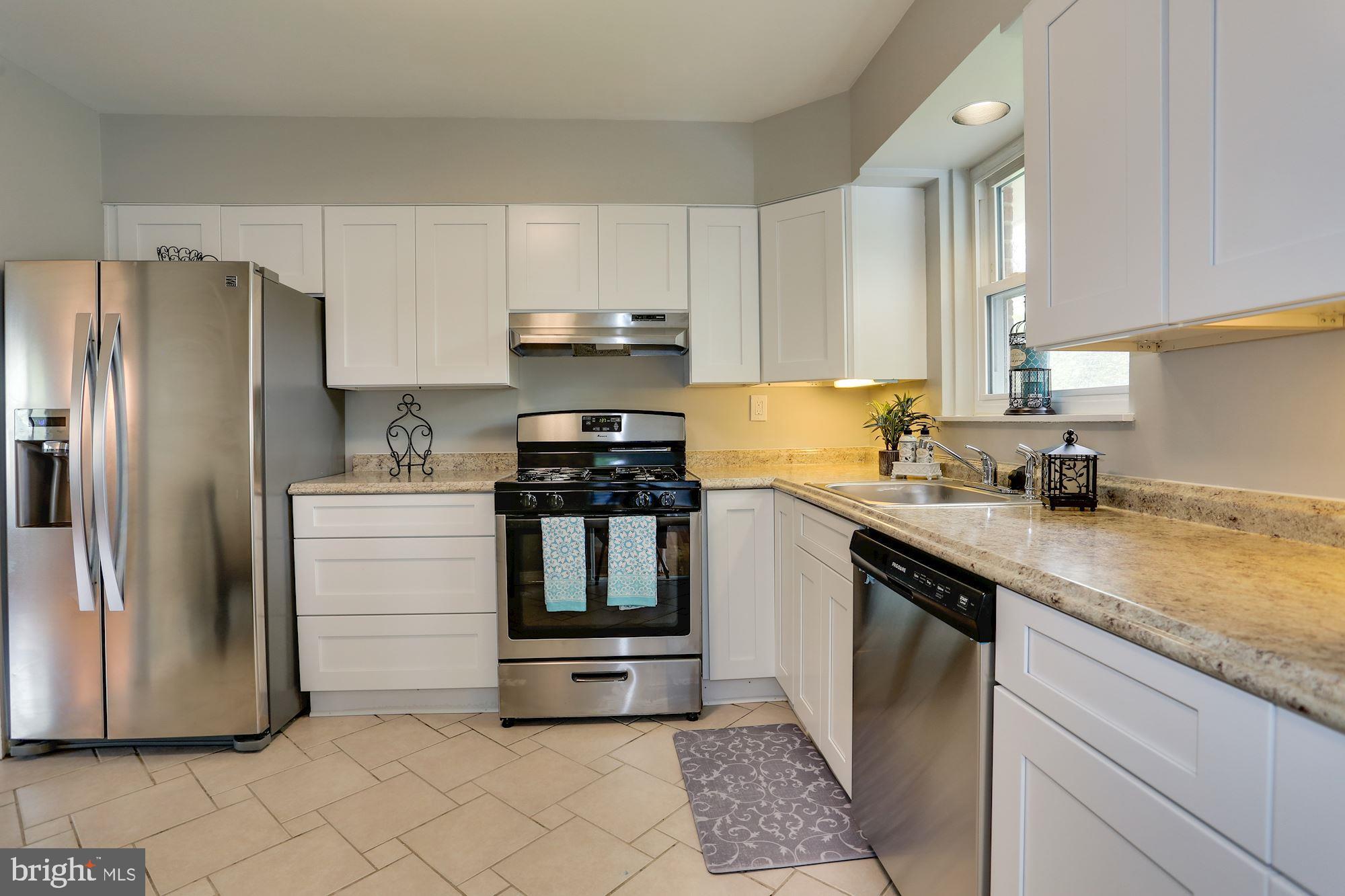 2310 Ross Road Silver Spring, MD 20910 - Photo 5 of 33 Gallery Image 5