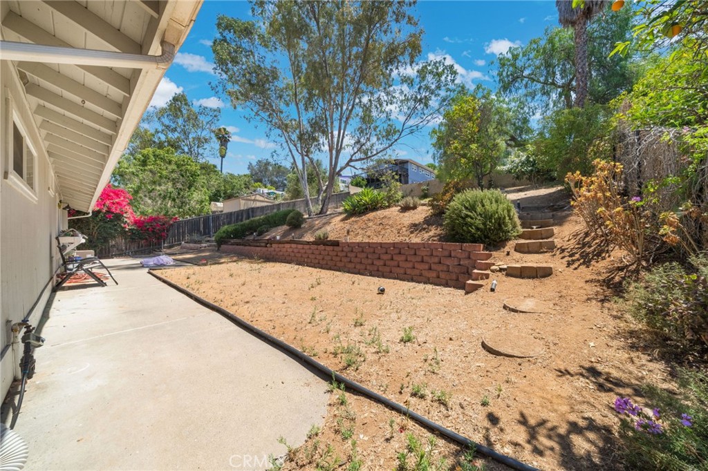464 East Kalmia Street Fallbrook, CA 92028 - Photo 17 of 19