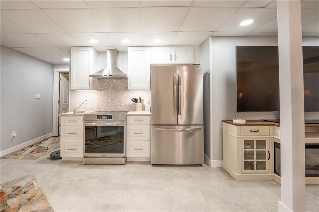 121 Johnson Road Greensburg, PA 15601 - Photo 34 of 48 Gallery Image 34