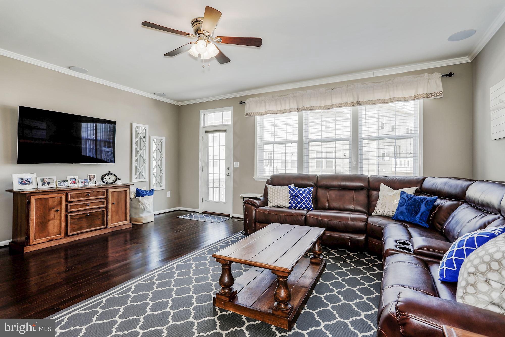 16004 Madison Ridge Place Gainesville, VA 20155 - Photo 12 of 49 Main Level Living Room