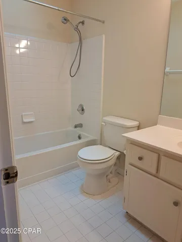 $1,950 | 7727 Betty Louise Drive, Panama City, FL 32404