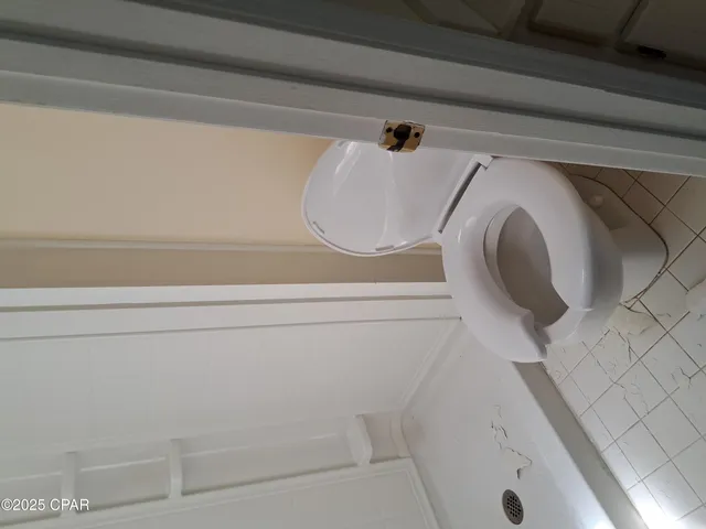 $1,950 | 7727 Betty Louise Drive, Panama City, FL 32404