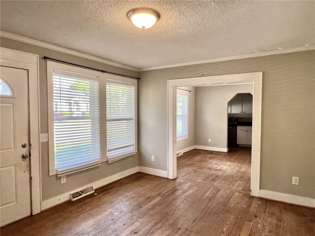 209 Bivens Street Pickens, SC 29671 - Photo 3 of 7