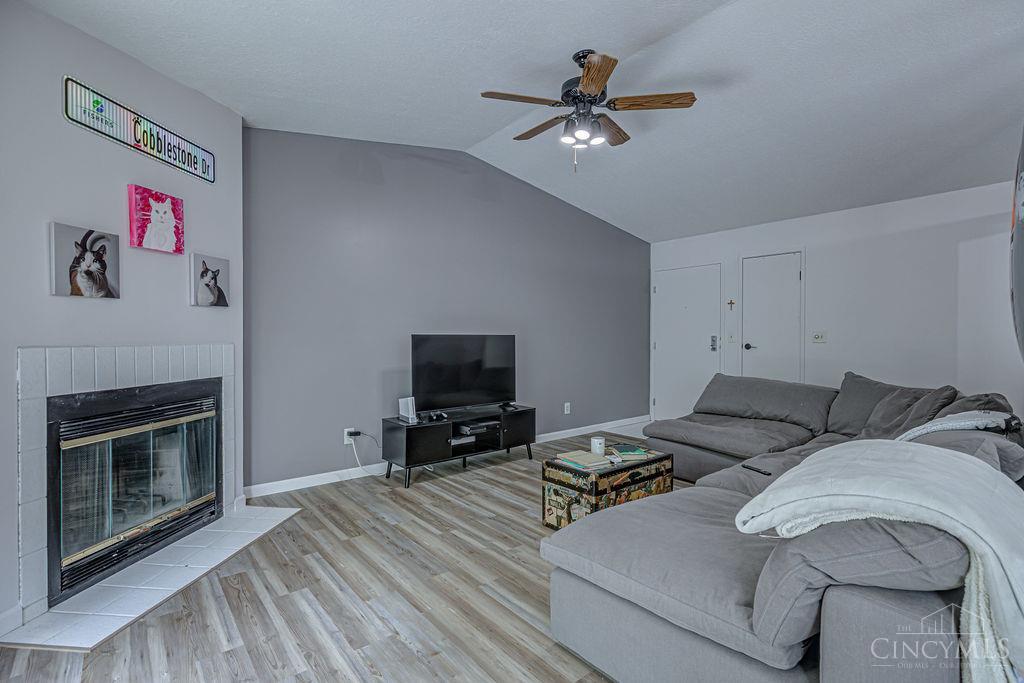 5352 Werk Road, Unit 3 Cincinnati, OH 45248 - Photo 3 of 24