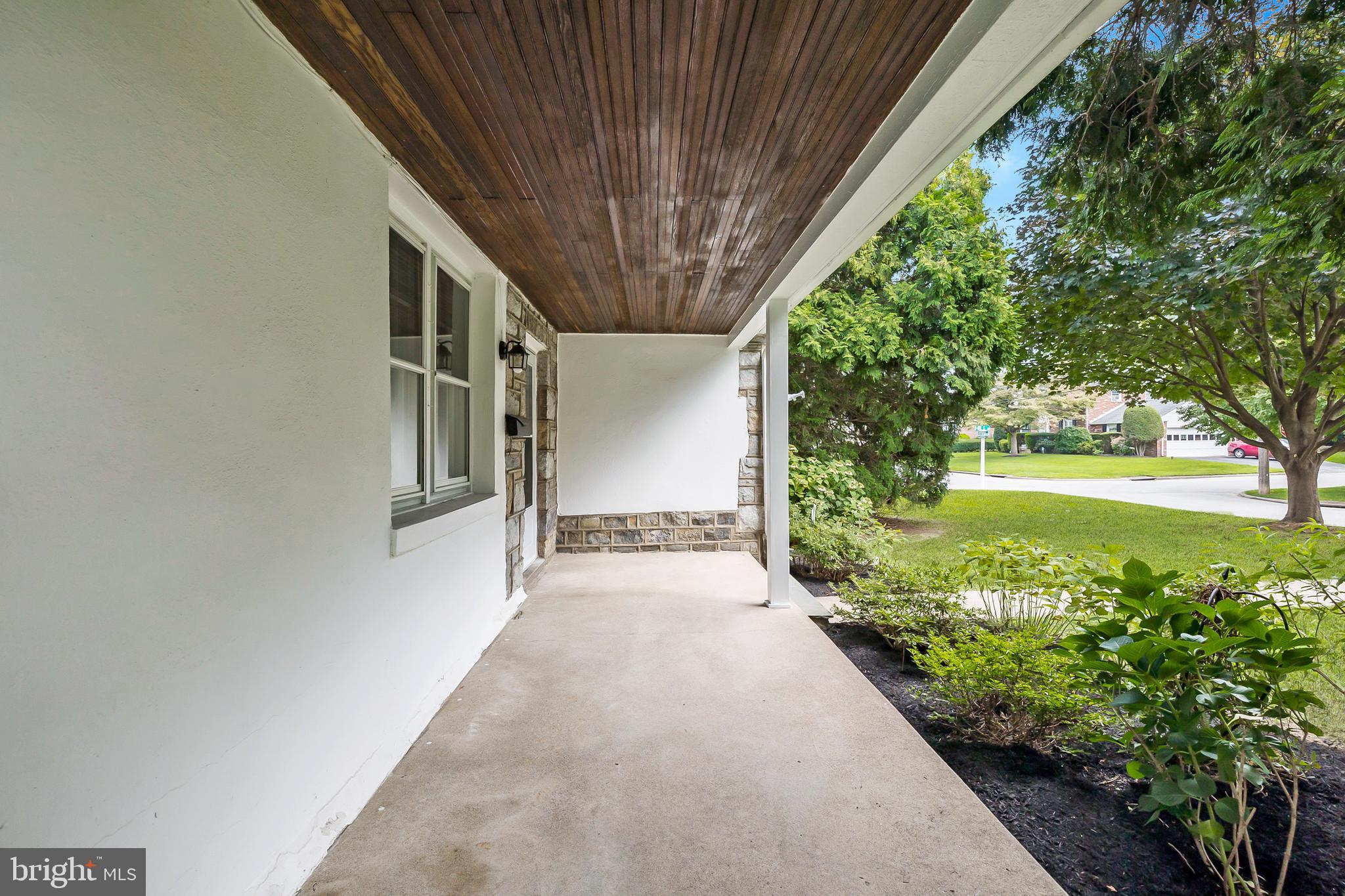 1300 Leedom Road Havertown, PA 19083 - Photo 4 of 56 Front Porch