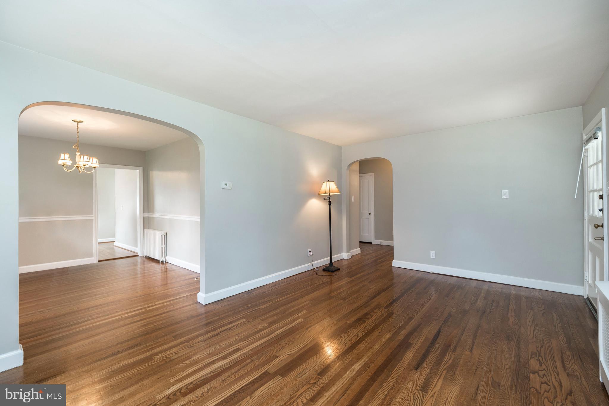 1300 Leedom Road Havertown, PA 19083 - Photo 6 of 56 Living Room