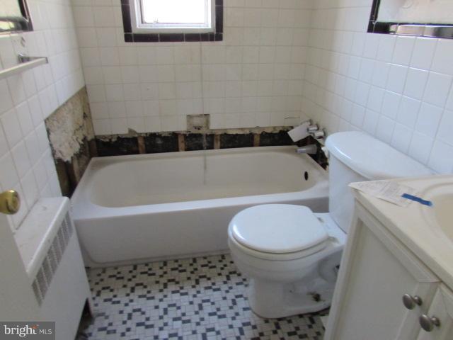 2410 Good Hope Road Southeast, Unit 102 Washington, DC 20020 - Photo 8 of 9 Bath