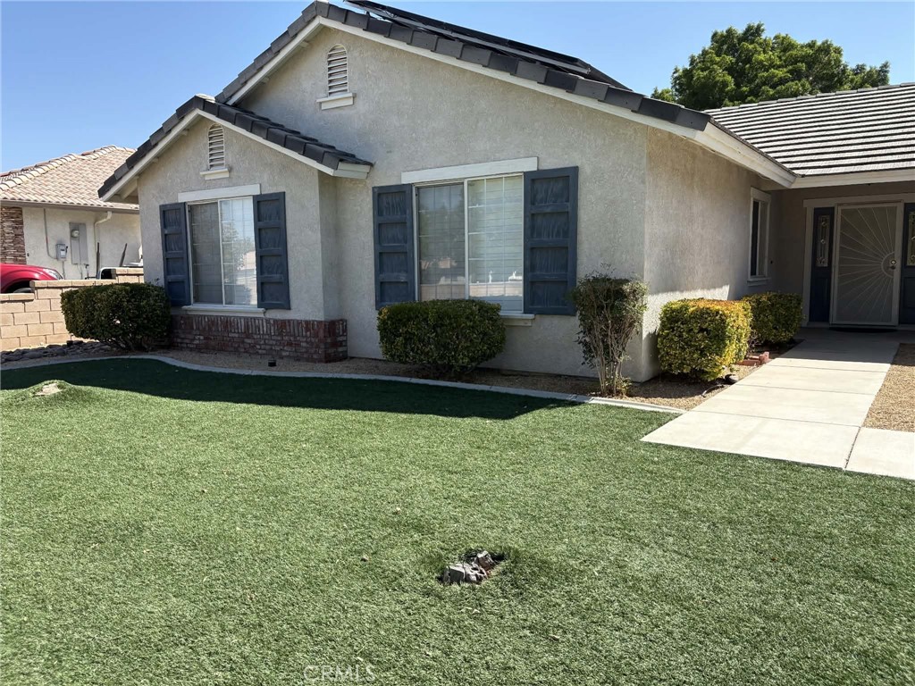 13473 Paoha Road Apple Valley, CA 92308 - Photo 2 of 51 Gallery Image 2