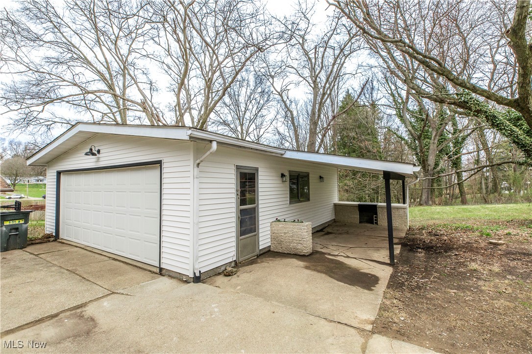 993 Farr Road Akron, OH 44319 - Photo 42 of 48
