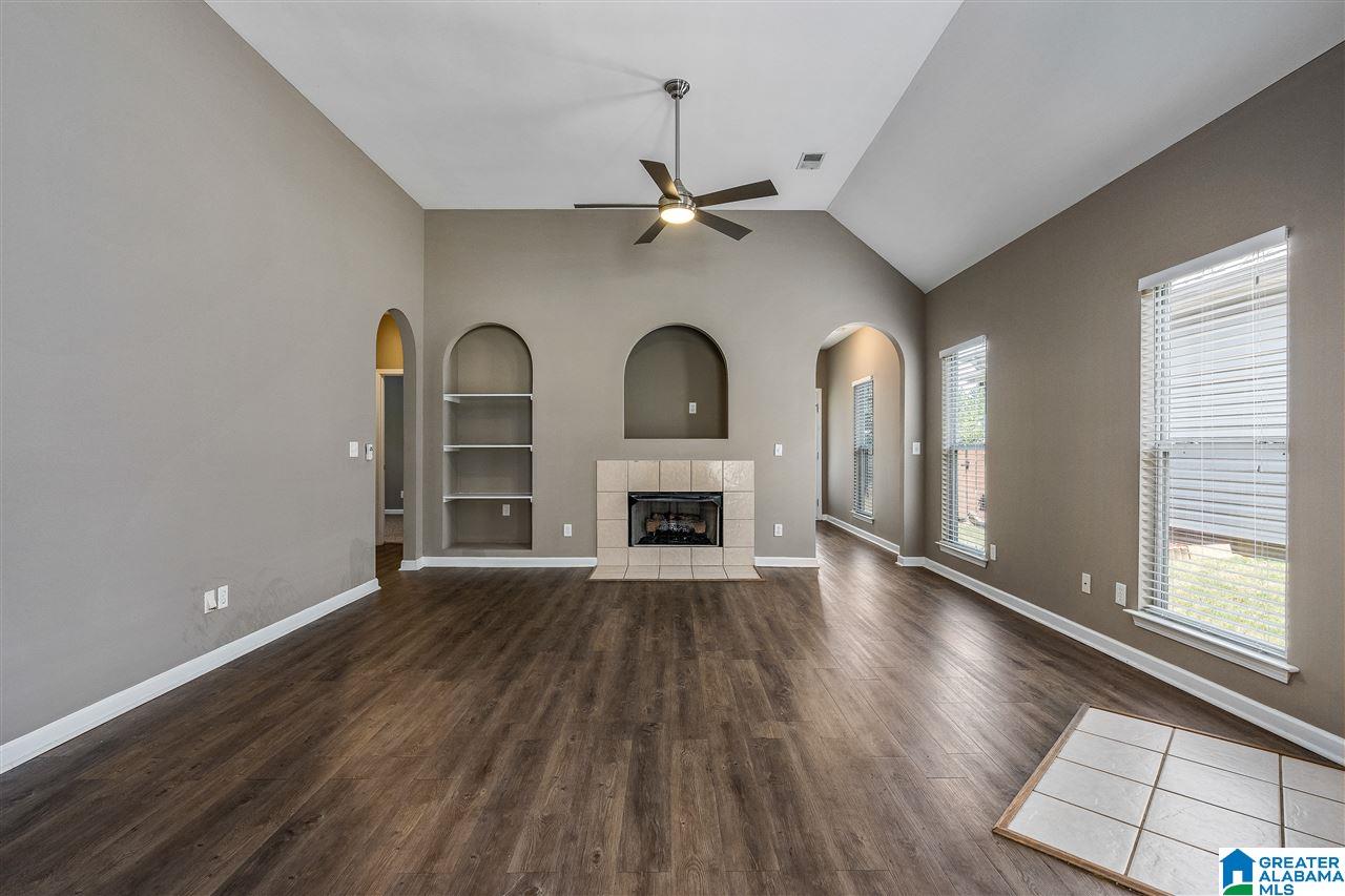 111 Highview Cove Pelham, AL 35124 - Photo 6 of 24