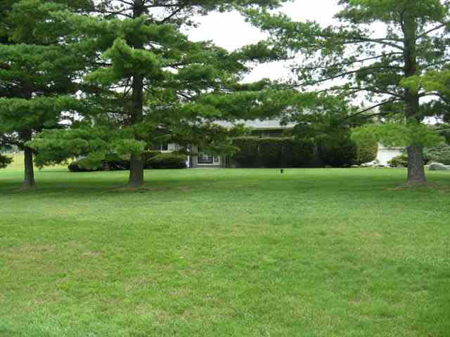 400 North Ellis Road Muncie, IN 47303 - Photo 1 of 26 Gallery Image 1